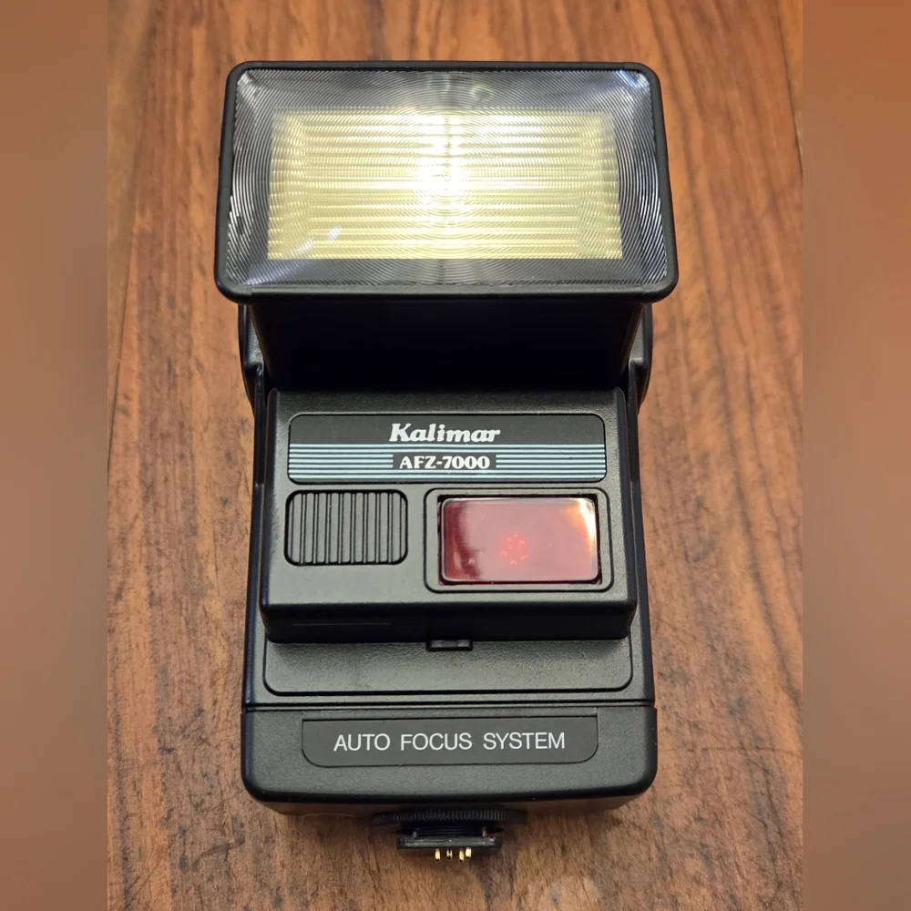 Kalimar AFZ-7000 Auto Focus System Camera Flash Unit With Black Zip Up Bag